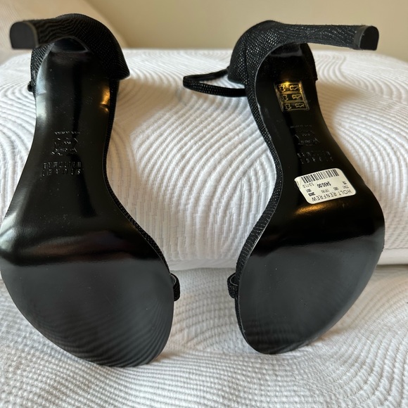 NWT Stuart Weitzman Nudist heel in black goosebump - Picture 4 of 4